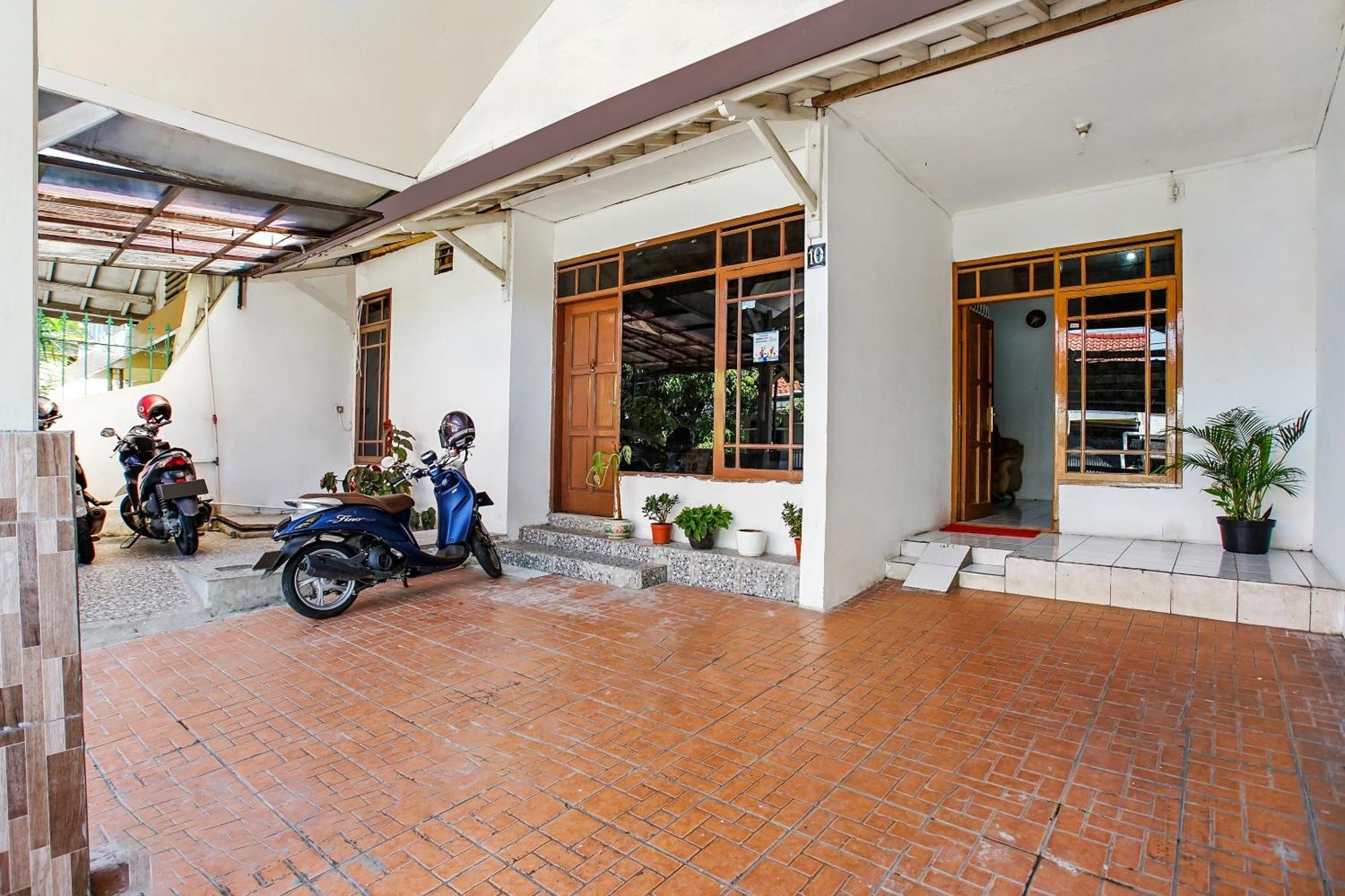 Spot On 91117 Sriwijaya Residence Syariah Bandung Exterior foto